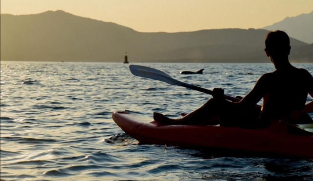 kayak al tramonto