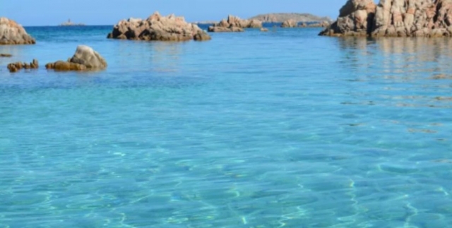 Águas cristalinas da Sardenha 