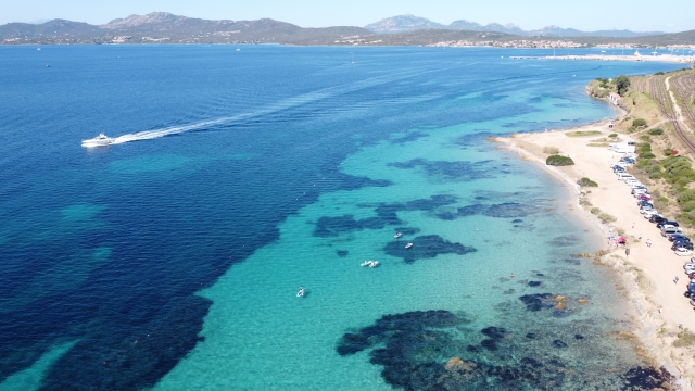  Golfo aranci 清澈的海水 