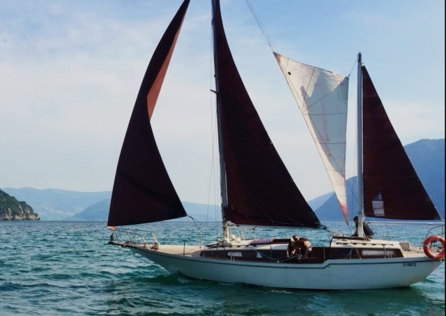 Sailing Iseo Lake