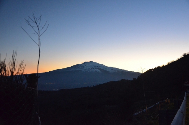  vue nocturne sur l'etna 