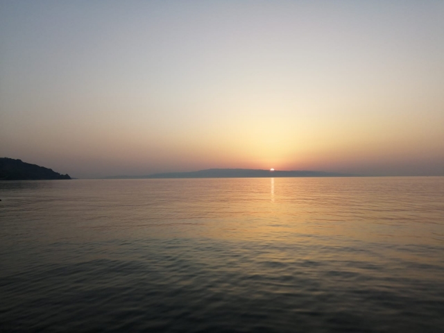 海上日出 