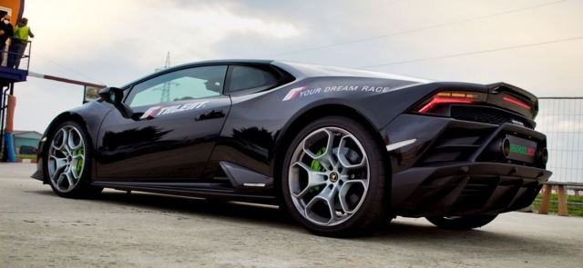  Lamborghini Huracán Evo 
