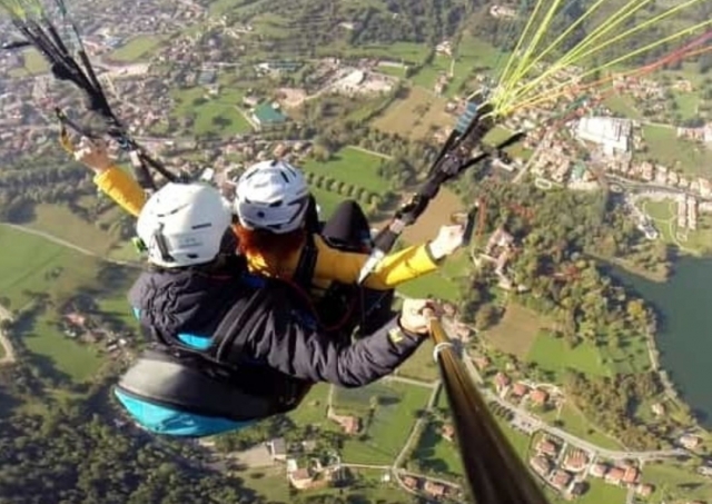  paragliding 