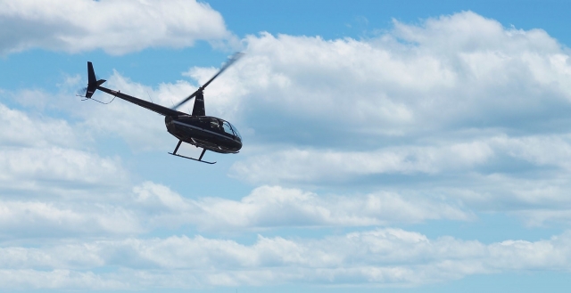 R44 in volo