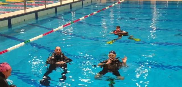 lesson in the pool 
