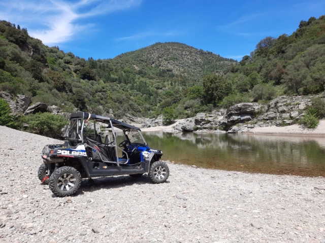  a bordo de un buggy entre ríos y montañas 