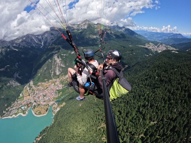  Sobrevoando paisagens únicas 