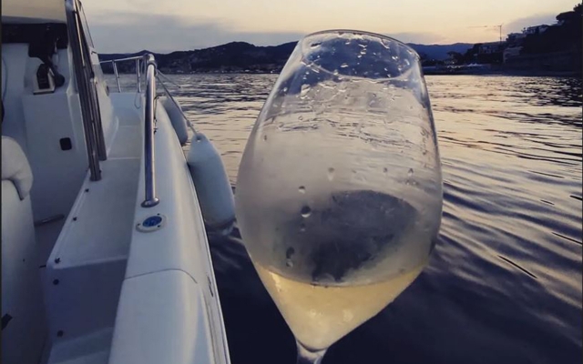 e-19776405-aperitivo168563241016856325141103.jpg