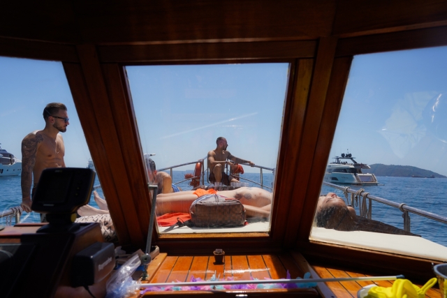 Relax sulla nostra barca a Mirabello