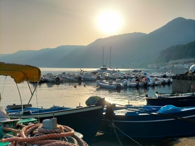  Sunset in Scilla 
