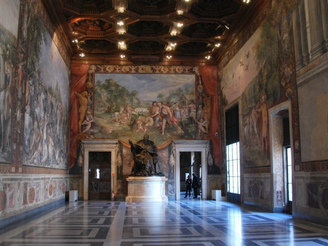  The Hall of the Orazi and Curiazi 
