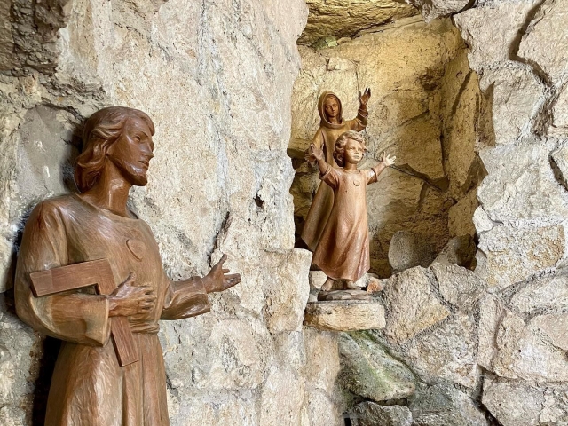 Dentro alle catacombe