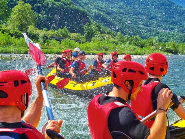  diversión en el río en Lombardy 