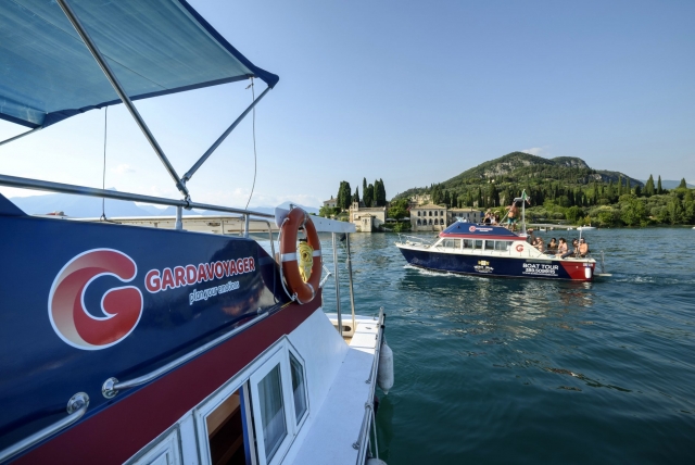  Sailing on Lake Maggiore 