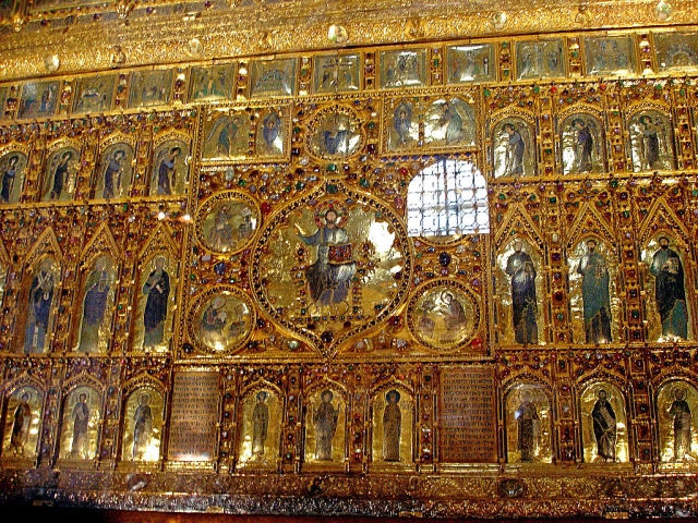 Golden Altarpiece 