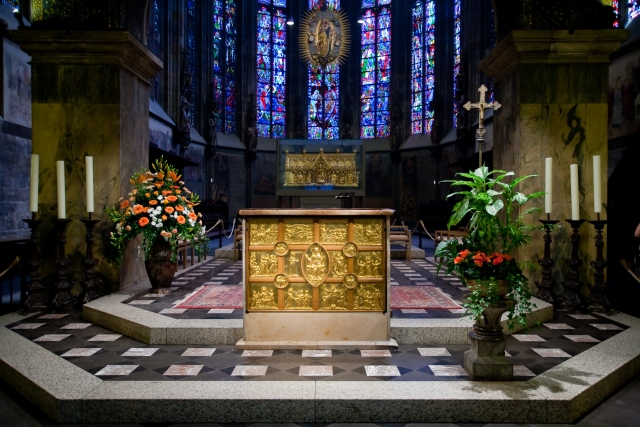  Golden Altarpiece 