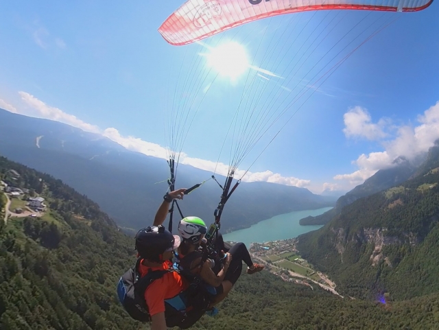 Parapendio nel Parco Naturale Adamello Brenta