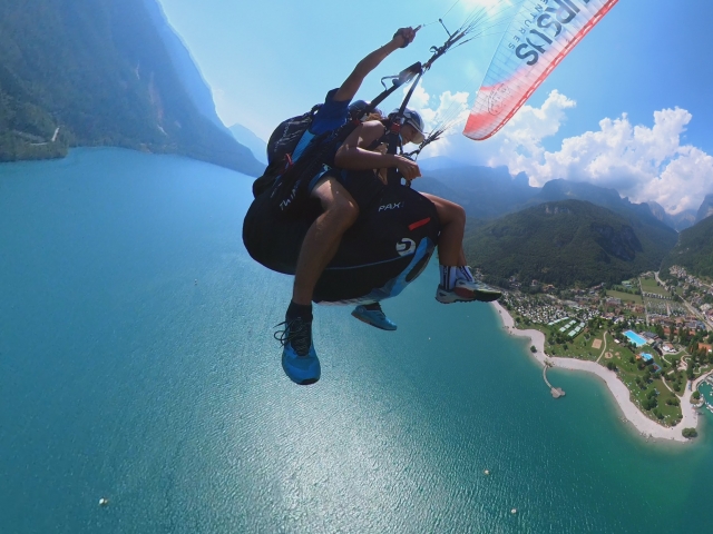 Esperienza di volo in parapendio a Trento