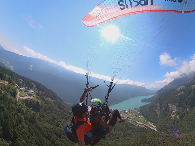  Fly in paragliding on the Paganella plateau 