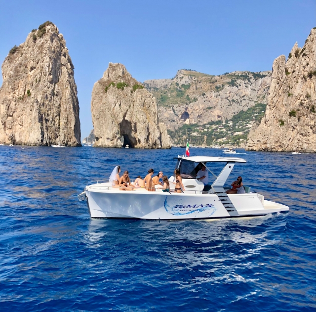 parmi les eaux bleues 