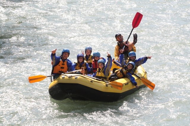  paddling on the river 