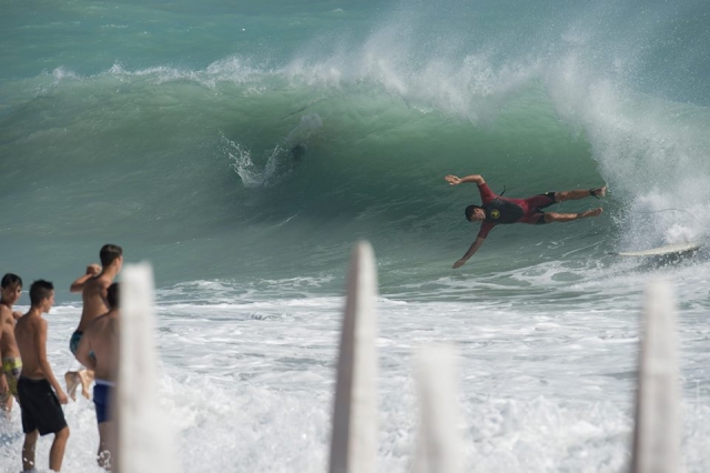  Un plongeon dans la mer