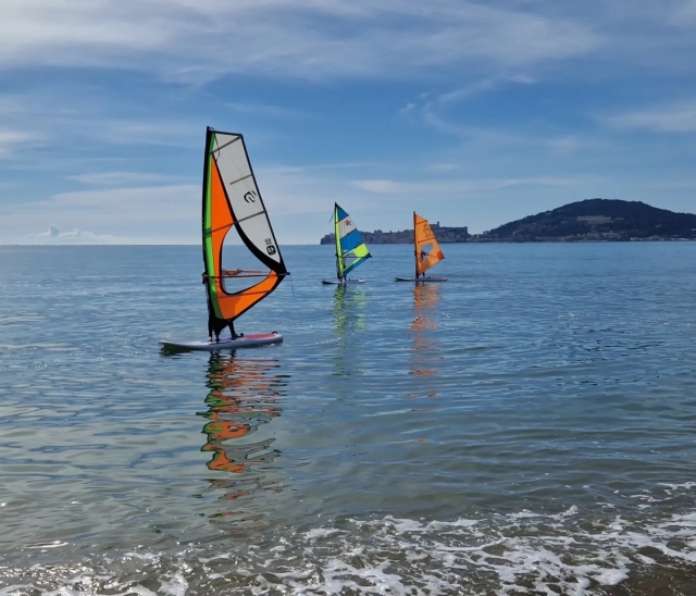 Séjour + Cours de planche à voile Formia