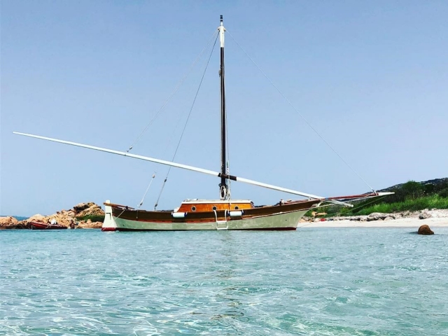  Courte escale à Tavolara 