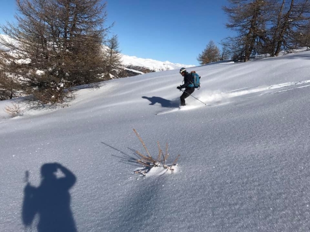  和我们一起滑雪 