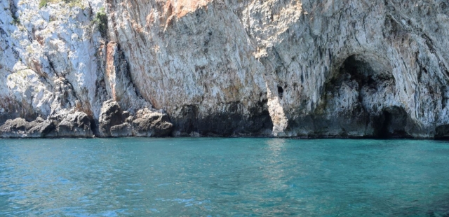  Caverna sugestiva 