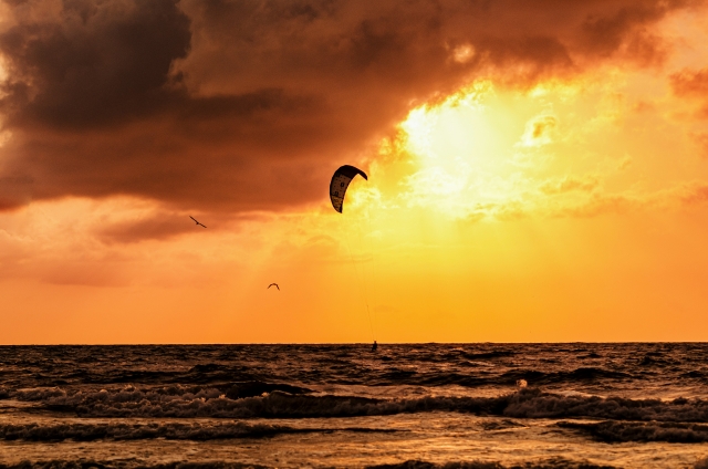 1er curso de iniciación al kitesurf 25-26 de abril