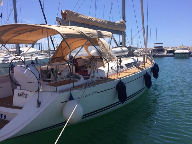  Side view of the sail 