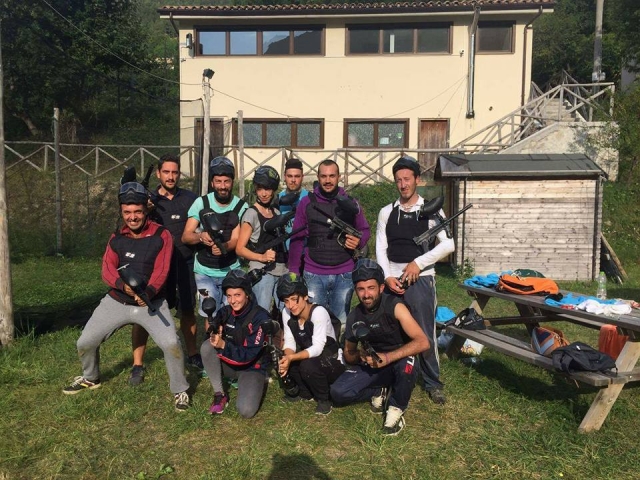 Forfait de préparation : paintball + barbecue dans les Marches