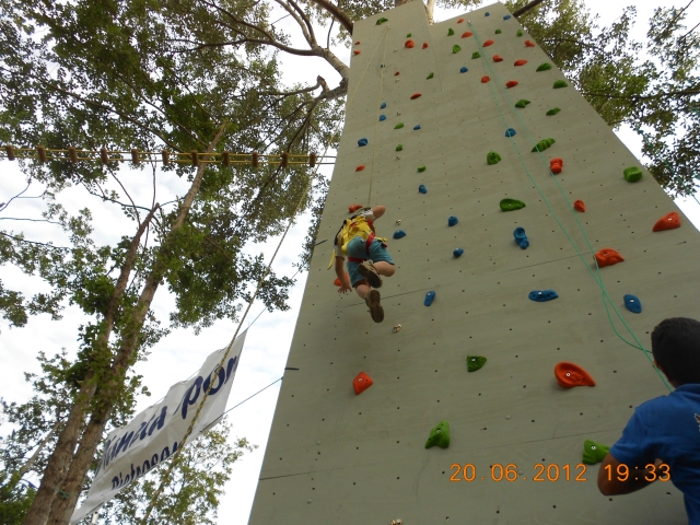 Escalade dans le parc 