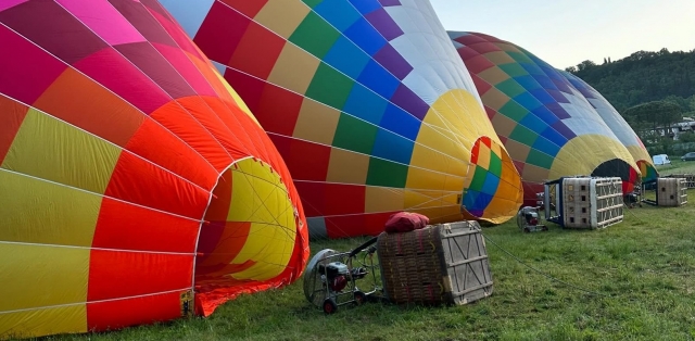 Volo privato in mongolfiera 1h Lucca
