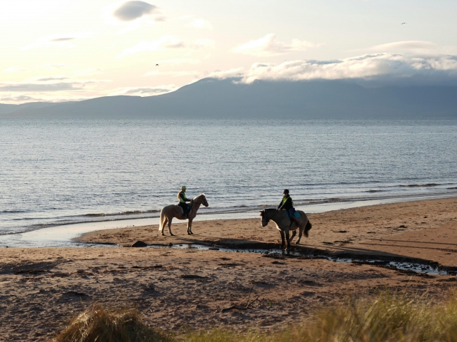 阿根塔里奥马背徒步 2 天