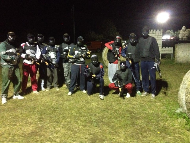  arena night paintball match 