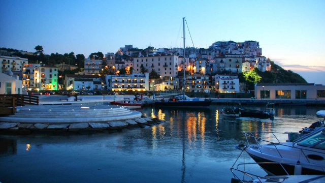  La belle Rodi Garganico