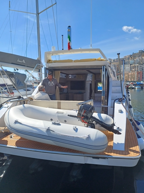  Luxusyacht mit allem Komfort 