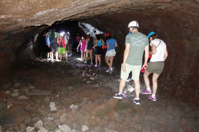 Ausflug zur Lavahöhle 