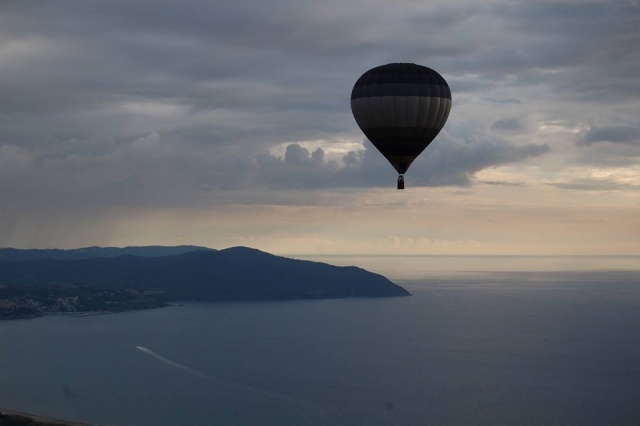 Volo al tramonto
