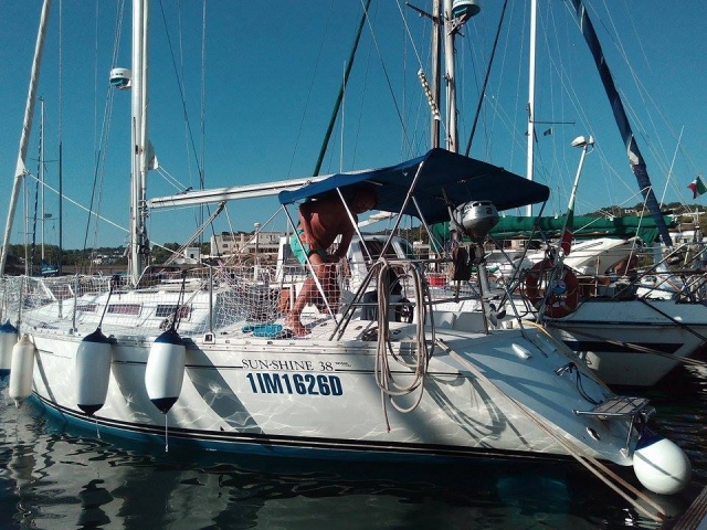  The boat at the port 