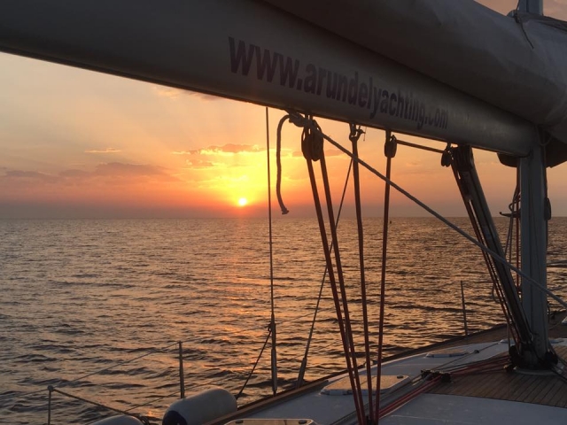  Sonnenuntergang über dem Meer