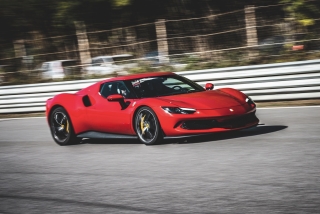 2 vueltas en un Ferrari 458 al Autódromo del Levante
