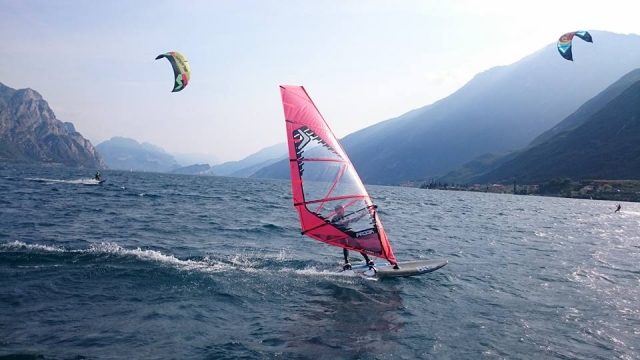  Louez une de nos planches à voile 