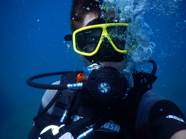  Sea diving