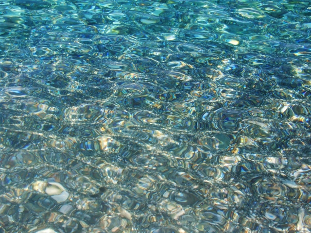 Les eaux cristallines de Letojanni 