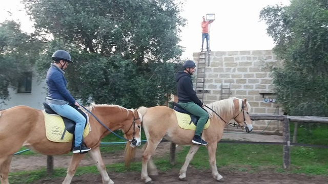  A caballo 
