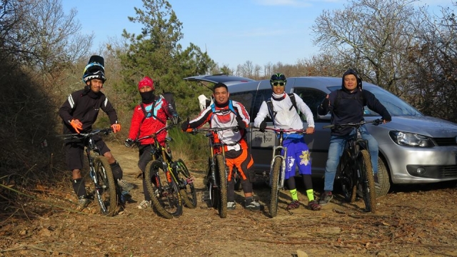  Rouler avec des amis 